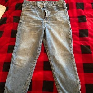 American Eagle Crop Jeans